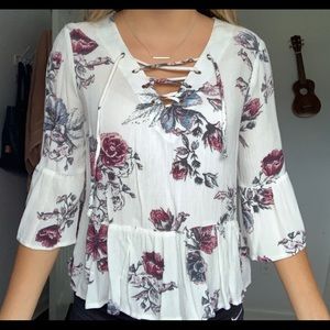 TILLYS FLORAL BLOUSE